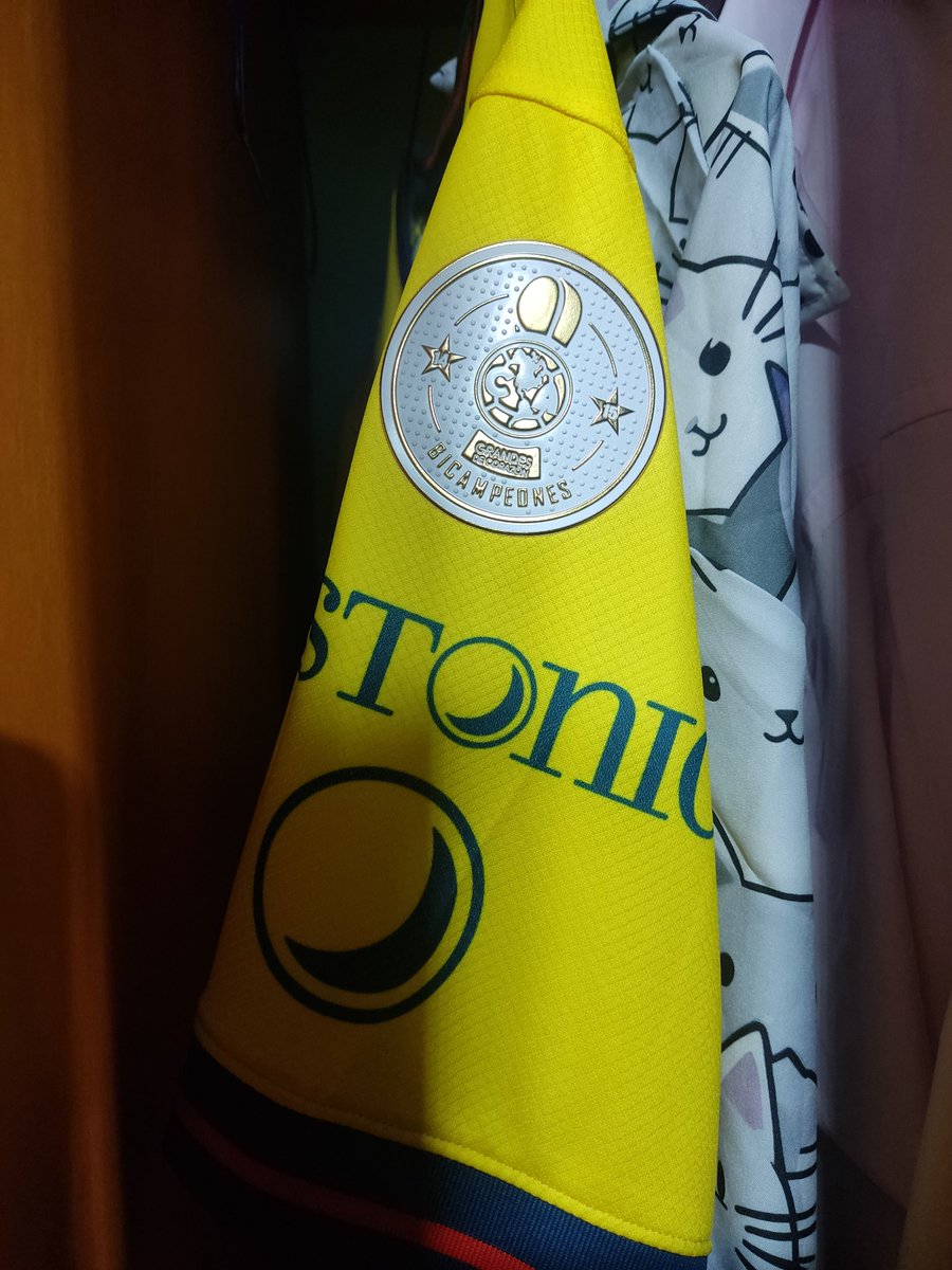 StillMarooned's tweet photo. TE AMO MI AMOR DE TODA LA VIDA 🩵💛 @becka327327
Se viene la del tricampeonato. 🫡🙏 https://t.co/f5t4n1Mnrg