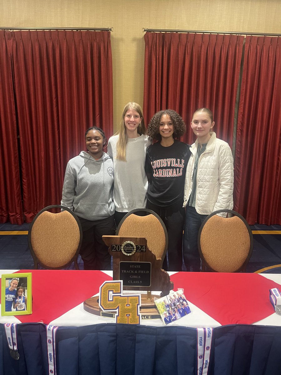 Congratulations to Athena Peterson who will be going to the University of Louisville!!! We are so proud and excited to follow your next chapter. Now, let’s get after this senior season and accomplish those last goals!!#ProudCoach