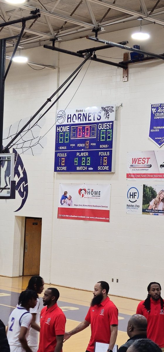 Boy's 🏀: Deep Creek 68 - Manor 63
Hornet's Bradley Barham steals the ball and finishes with a layup to end the game. Hornets were led by Thompson 17 pts, Barham 16 pts, and Howard 16 pts. Manor was led by Ballard 14 pts, Walton Jr. 11 pts, and Coleman Jr. 11pts. <a href="/DChornetsbball/">Deep Creek Hornets Boys Basketball</a>
