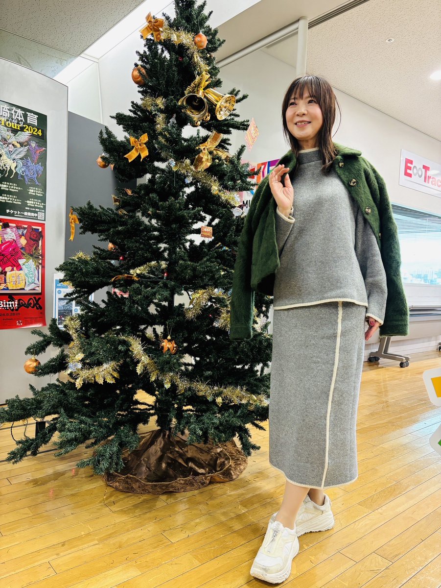 LOVEFLAP's tweet photo. 【12/18（水）】
／
キヨピー vs シモショー ファッション対決 💫
＼
投票してくれた方の中から3名様に
『ジップバック(大小3個ずつのセット)』

応募方法
①このアカウントをフォロー
②この投稿をリポスト
③次の投稿のアンケートに投票
④当選者はDMでお知らせ📮

#FM大阪 #LOVEFLAP #プレゼント https://t.co/DBLh0tlF0n