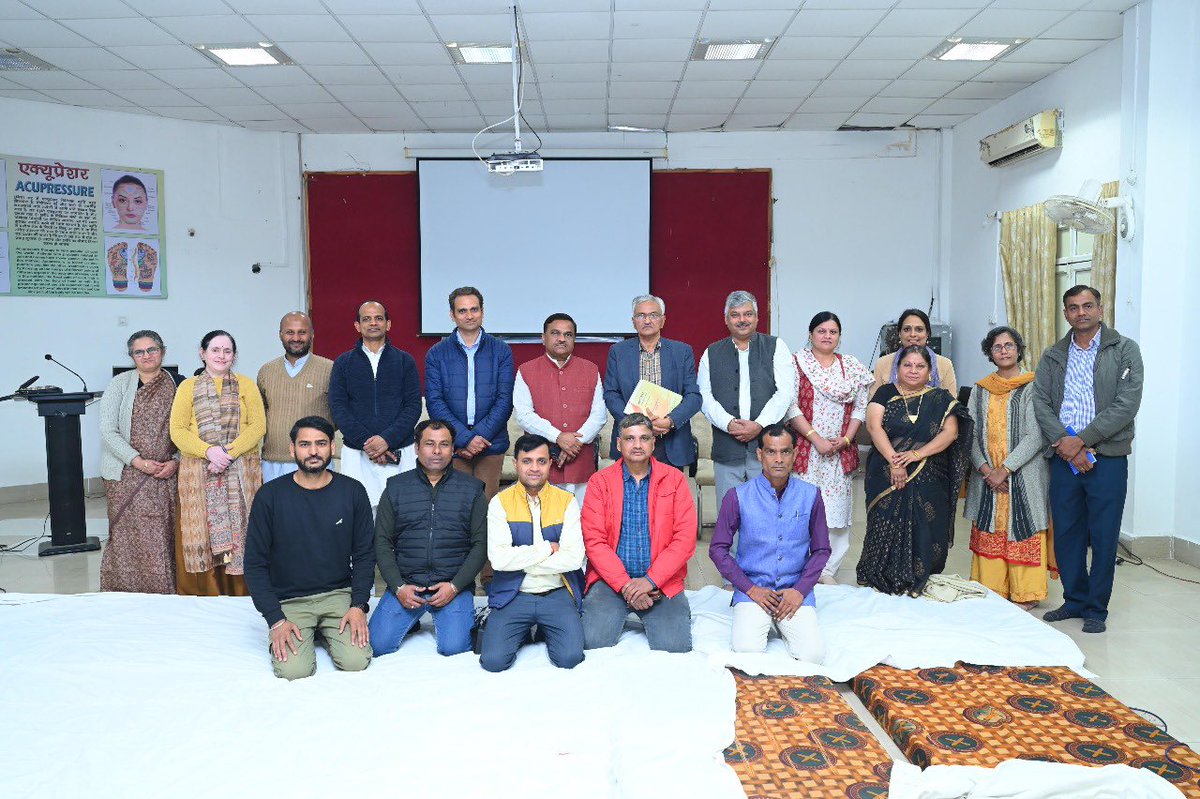 nitttrbpl's tweet image. #NITTTRBhopal ने सार्वभौमिक मानवीय मूल्यों पर तीन दिवसीय पाठ्यक्रम का सफलतापूर्वक किया आयोजन।
#UniversalHumanValues