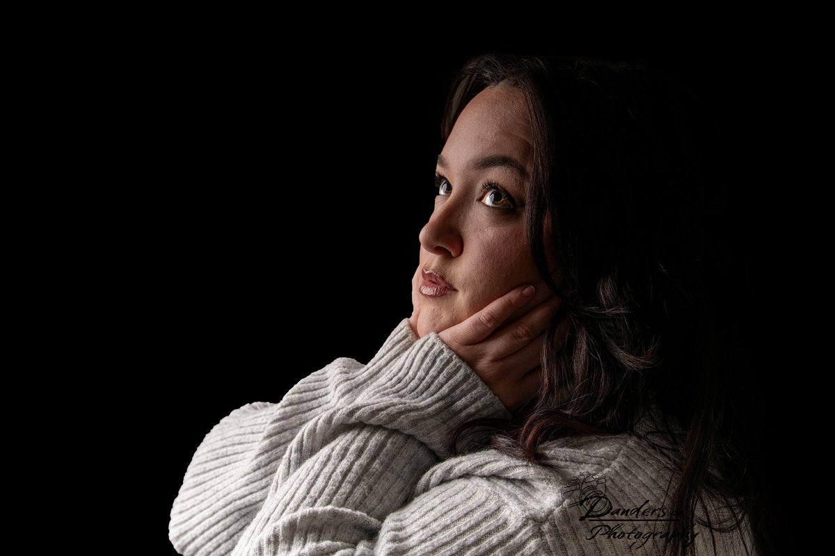 DandersPhotos's tweet photo. **Capturing Moments: A Delightful Photoshoot with Emma**

I enjoyed doing a photo-shoot with Emma this afternoon, and I couldn’t be happier with the results! The location was perfect for, creating these stunning shots. Emma’s natural charm and vibrant personality truly shone through in every frame.

From playful poses to candid laughter, we captured a range of emotions that are reflected in these shots. Each photo tells a story, showcasing not just Emma’s beauty but also the joy of the experience. I'm excited to share some of these incredible images, as they perfectly encapsulate the essence of the day.

Stay tuned for more updates.
https://t.co/1A7okKrCyv