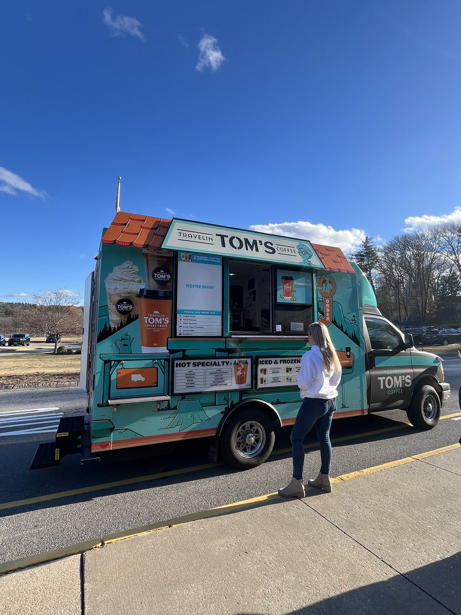 Huge thank you to our awesome admin for bringing us Travelin’ Tom’s Coffee Truck! Such a nice treat on this warm Tuesday! <a href="/tlkaufmann/">Trisha Kaufmann</a> <a href="/ArgeropoulosNH/">Peter Argeropoulos</a> <a href="/newsearles1/">New Searles Elementary</a>