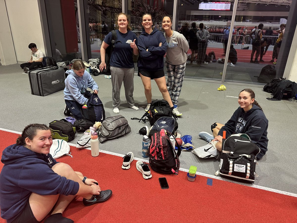 First meet of the season v KP.  Girls take 🥇<a href="/ChandariaElla/">Ella Chandaria</a> and 🥈 <a href="/allierbrown07/">Allie Brown</a> in the shot put. Boys take 🥈Max McCann-Tiede and 🥉Mason Yered.