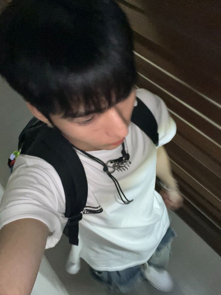 puffiegum's tweet photo. @starfess osumi xdiz. katanya mau jadi youtuber nder https://t.co/078jXX3tMi