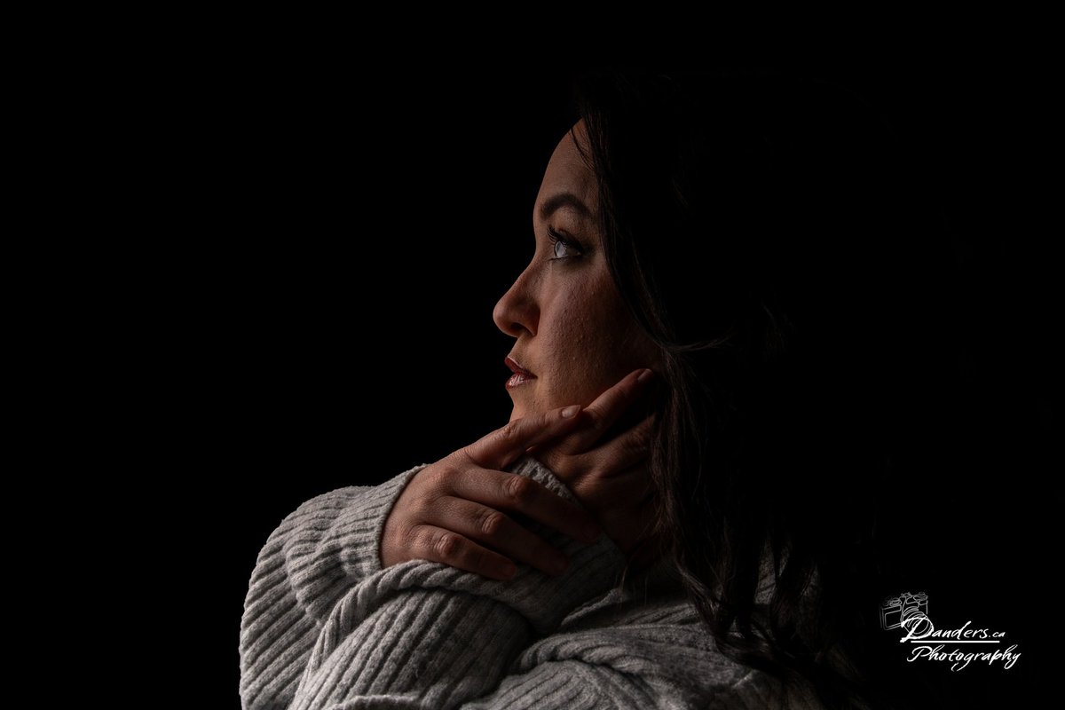 SeenaVision's tweet photo. **Capturing Moments: A Delightful Photoshoot with Emma**

I enjoyed doing a photo-shoot with Emma this afternoon, and I couldn’t be happier with the results! The location was perfect for, creating these stunning images

Read more @DandersPhotos https://t.co/wC5KNKJiwh
