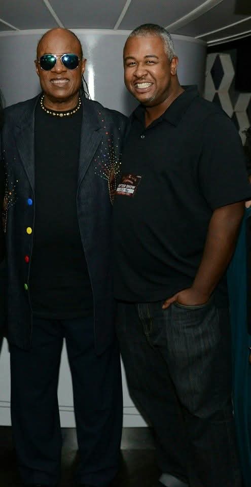 KobieKeys's tweet photo. It was nice meeting Stevie Wonder 💯 https://t.co/g3s8WqN6KG