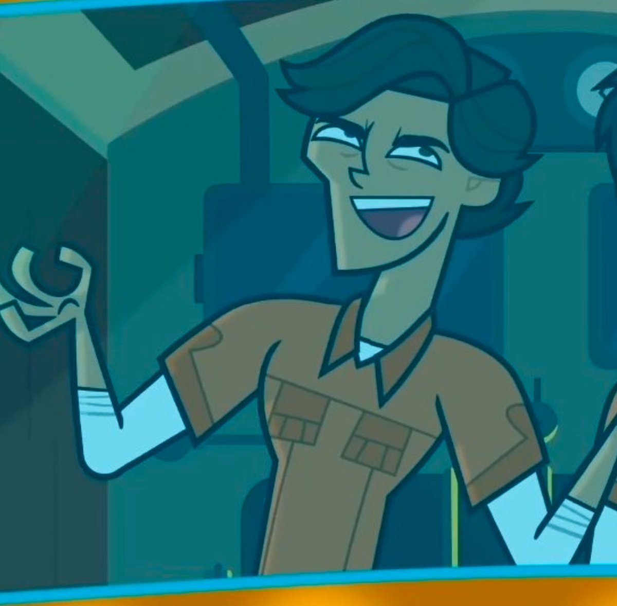 GrenimanX3's tweet image. Trevor de tanto chuparle la verga a su novio se le quedó grabado sus manerismos. #trevek #mispapis #dctwt #cdtwt