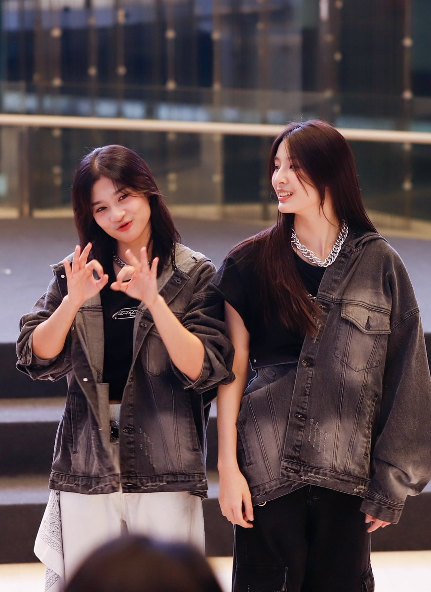 MilD_NpsM's tweet photo. แมวพิงสักหน่อยค้าบบบ  ปั่นวิวน้องกันค้าบบบ 

#MINDYCATCHMExJUNGT_MV
#MINDYCATCHME 
#PraewMindy #MINGMINGMINDY https://t.co/SA7Khz6k6V