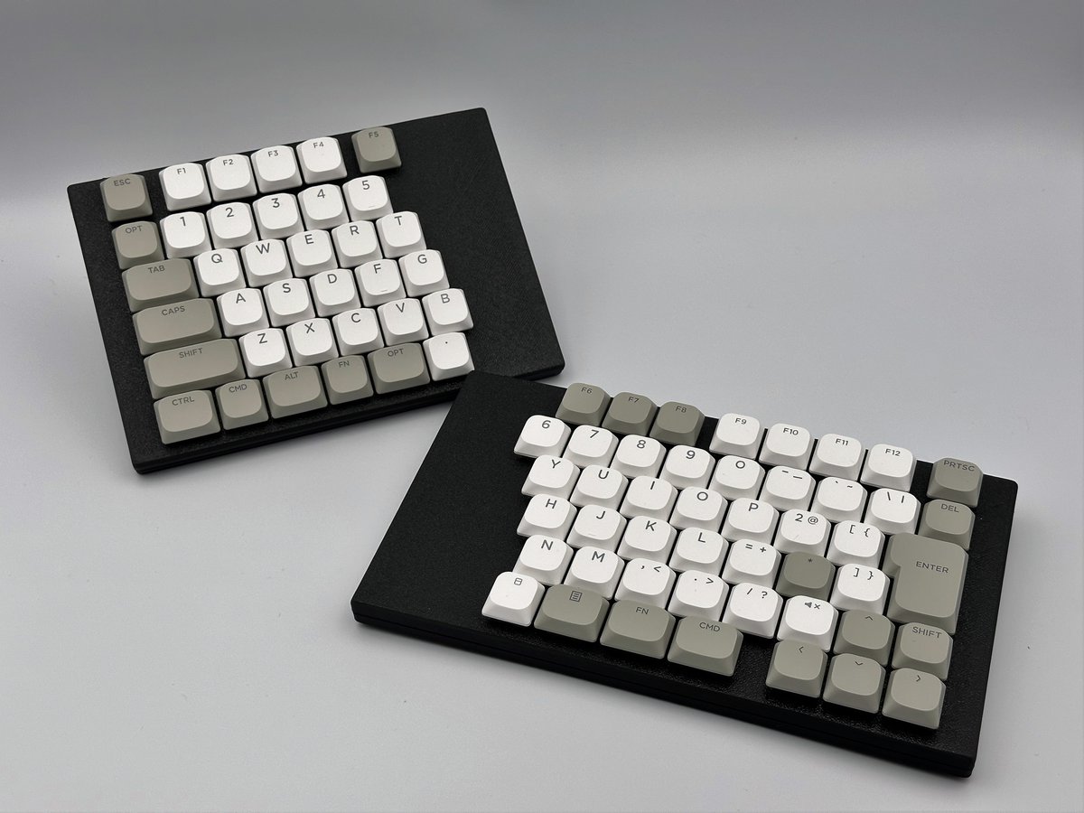 ロープロファイル！左右分割！日本語配列！のキーボード「Moon83s」を