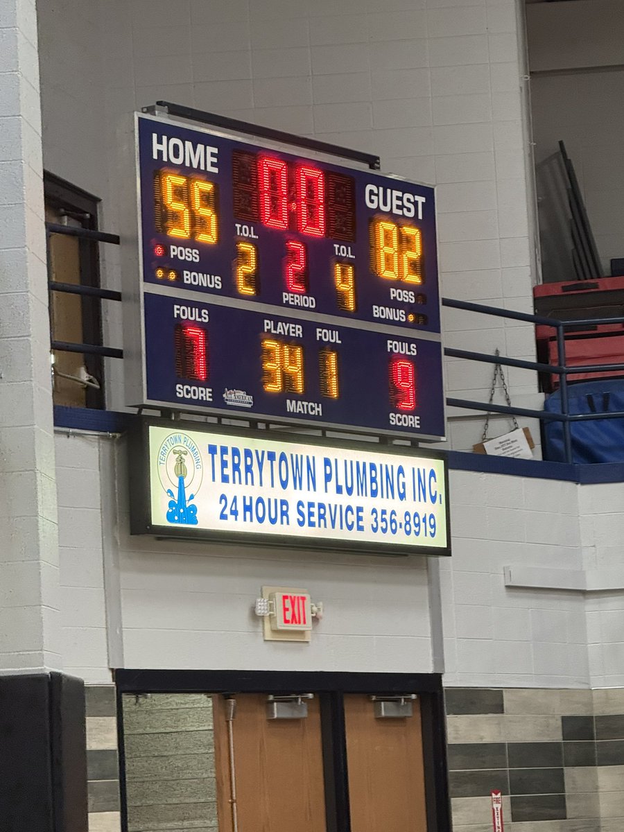 mcfgbball's tweet photo. With tonight’s WIN this is Coach Mallegni’s 100th Varsity career win! https://t.co/AYGiKgIije