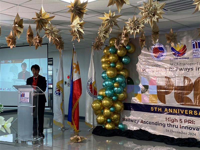 AmbJPNinPH's tweet image. On the right track to development! 🚈📈 Congratulations on the 5th Anniversary of the Philippine Railway Institute! 👏 As #PartnersInProgress, 🇯🇵 remains committed to investing in #QualityInfrastructure for safer and more sustainable 🇵🇭 railway operations.