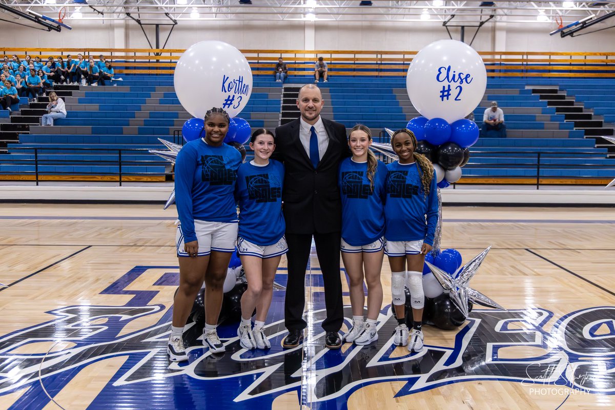geekknot's tweet image. Congratulations to Lindale Lady Eagles’ Coach Daniel Devisscher on 100 Career Wins!!

⁦@LindaleISDNews⁩ ⁦@LHSEagleEye⁩ ⁦@BrandonOSports⁩ ⁦@Tylerpaper⁩