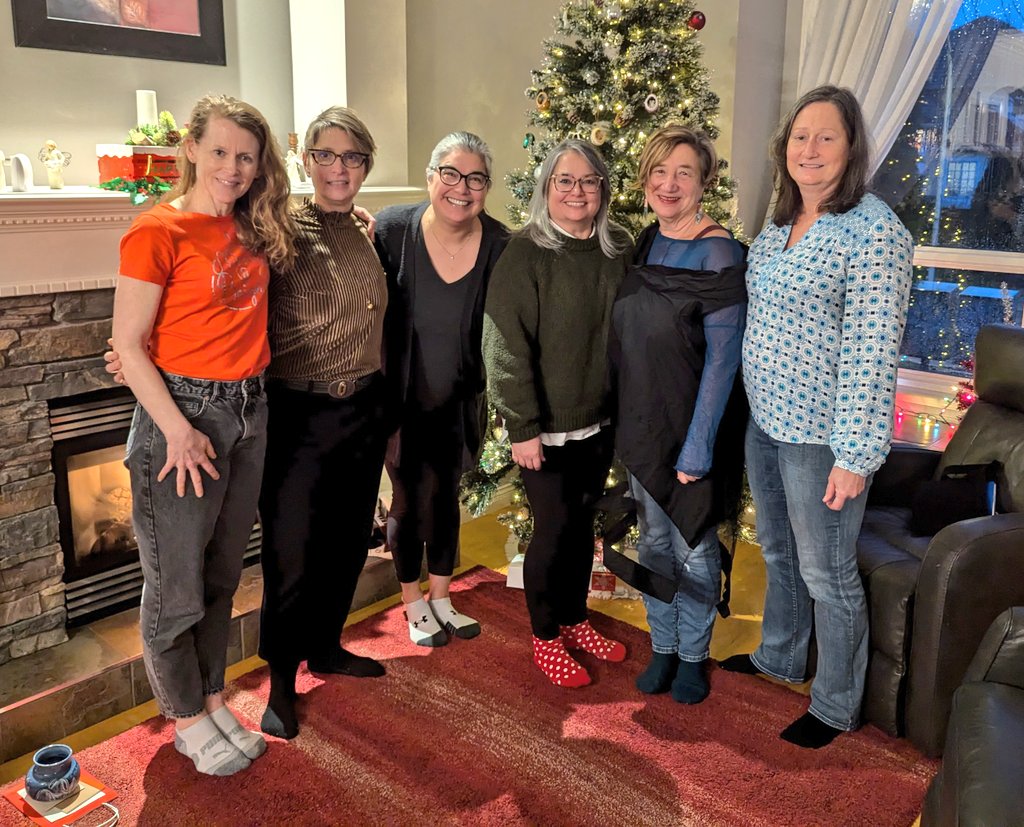 perfinker's tweet photo. Grateful to call these inspiring women my colleagues and friends 💕 @sfueducation #socialtime https://t.co/uuwwxA9vJI