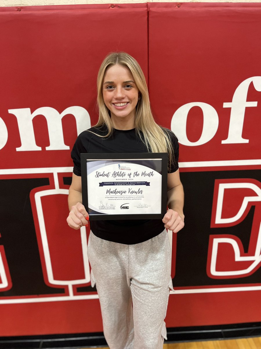 This kid was recognized today as the Hopedale student-athlete of the month and she had herself a game tonight. Kenzie Knowles, you make us pretty proud!! ❤️🖤