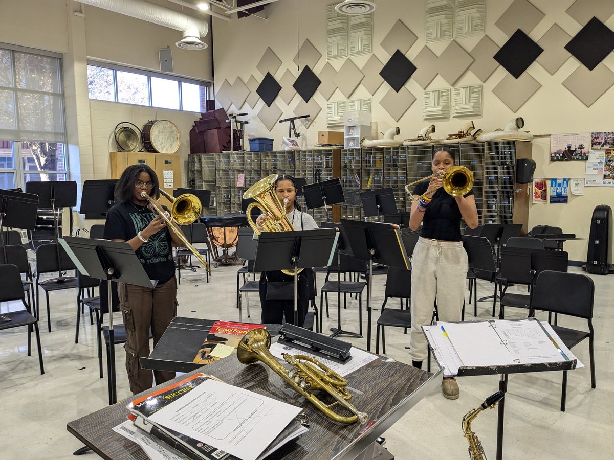 December in the band room means holiday sweaters and swag, but it also means chamber ensembles! Each year all of our 7th/8th graders work together to prepare 1-2 songs in small groups for our recital in February. It's the ultimate group project! 
#thesekidsareawesome #BandFamily