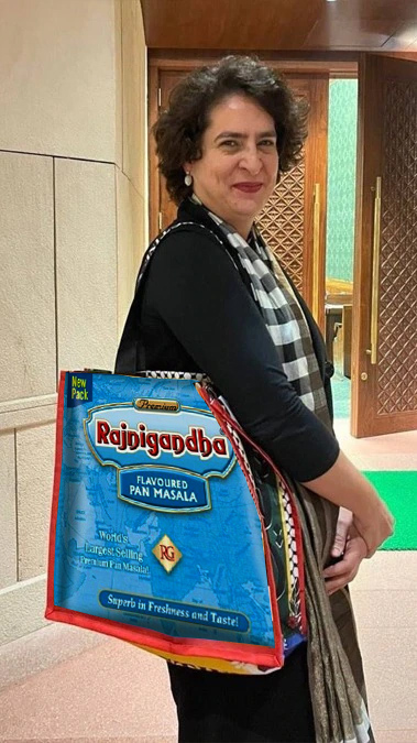 GfDRjiLacAAew_Z?format=jpg&name=small