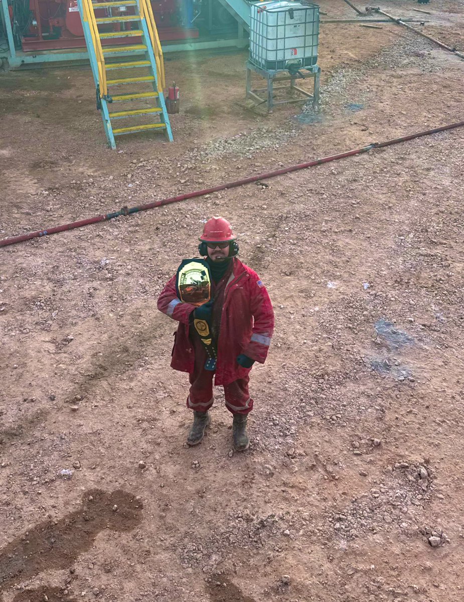 UnidentifiedJit's tweet photo. Going ghost for 4 years. 👻 Next tweet will be me showing that I’ve completed my goal! 🤌🏽 https://t.co/Oq6rZZy4oQ