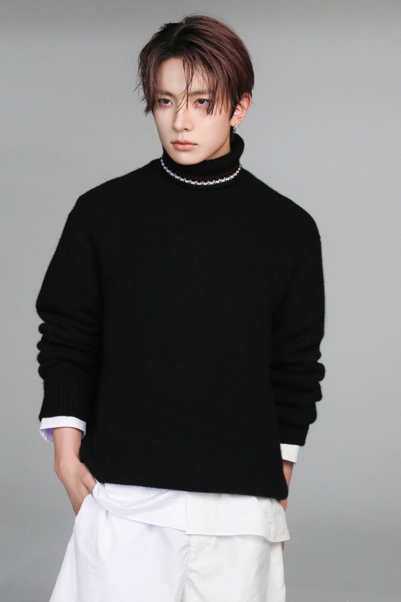 kchartsmaster's tweet photo. ENHYPEN’s Heeseung and Kim Young Dae will reportedly have a collaboration stage at the 2024 KBS Music Bank Global Festival. https://t.co/XWR3aW0C3R