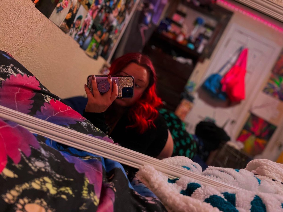 prxttygurlpeach's tweet photo. https://t.co/R2y9IJ18tp