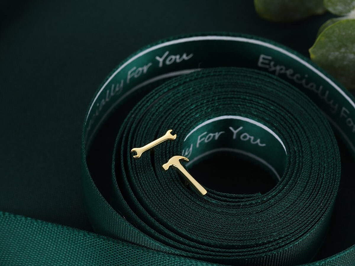 Need the perfect Christmas present for the self-builder in your life? <a href="/granddesignsmag/">Grand Designs Mag</a> has some great ideas for gifts: tinyurl.com/mpmh2hhx #construction