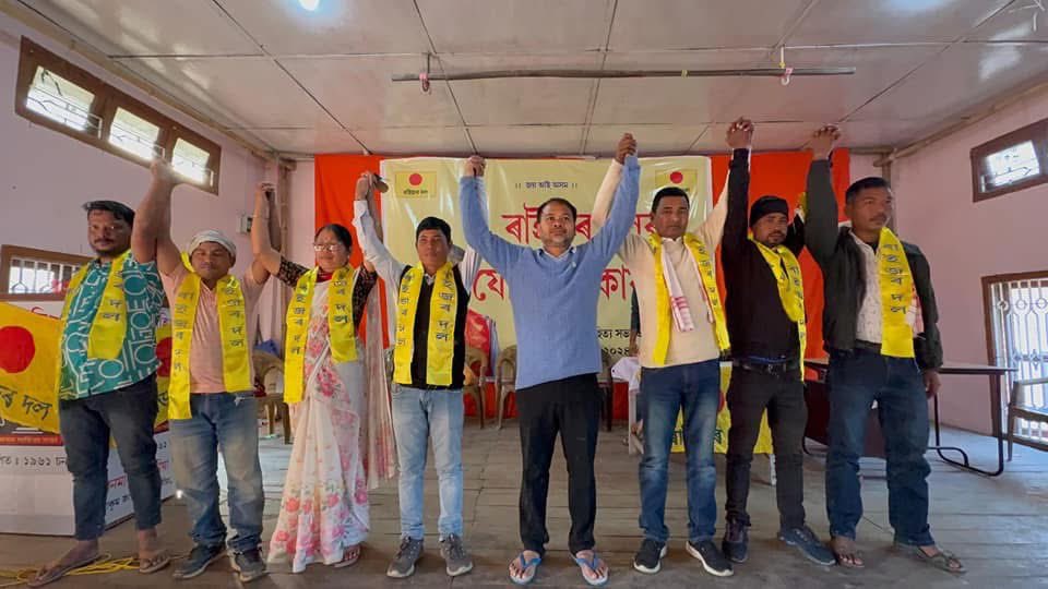 AkhilGogoiAG's tweet photo. Makum Constituency of Raijor Dal newly constituted which witnessed a joining of more than 400 people. Various leaders and party workers of different parties such as Congress, AAP, AJP joined our party. We welcome everyone to the party. https://t.co/JELNNdd09l