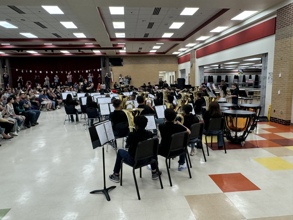 NISDStrausBand tweet media
