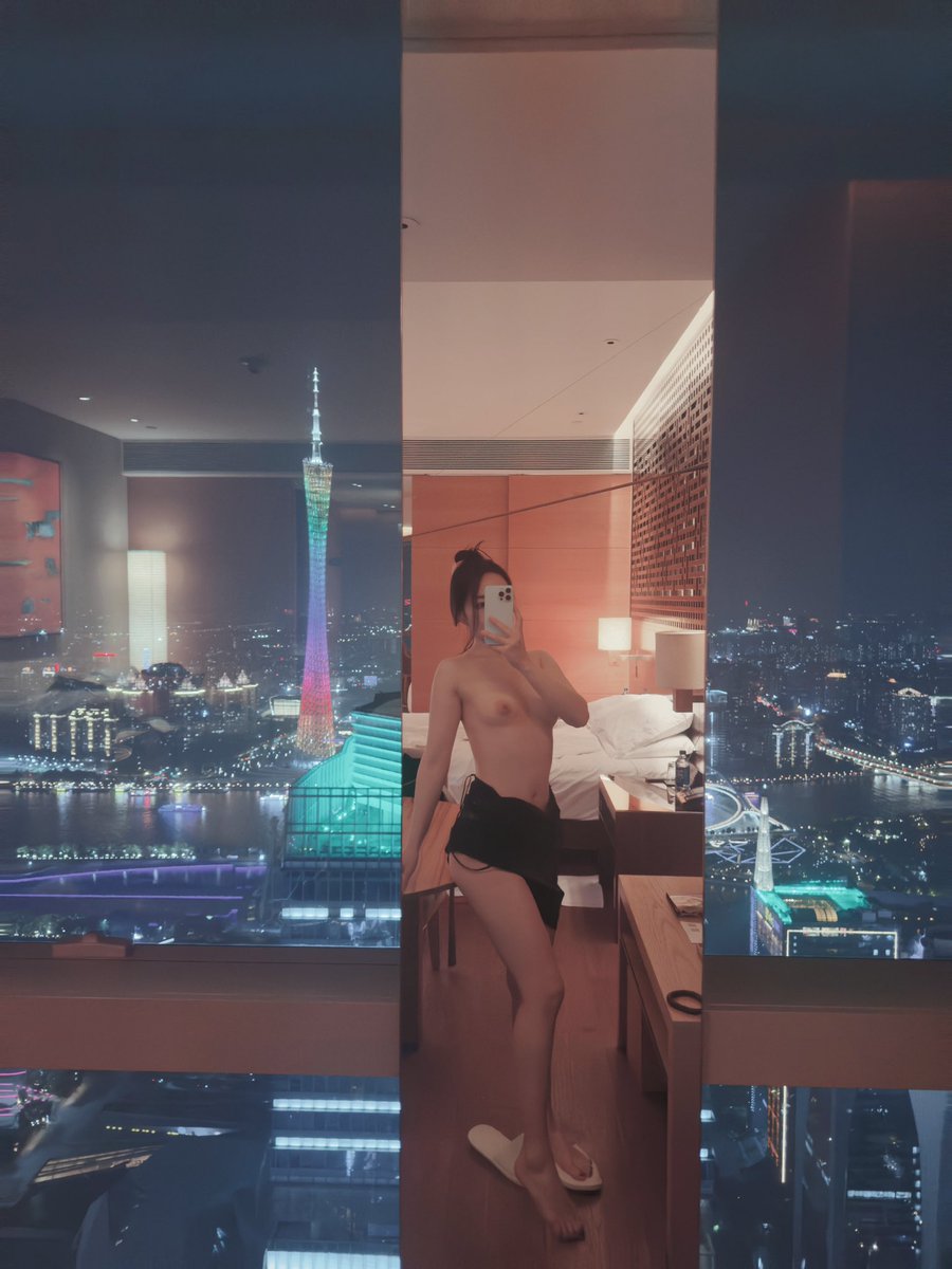 昨晚和🚪哥 对着廣州塔做 好浪漫呀

@SexytoBaby 
@SexytoLady 
@SexytoDoll 
@SexytoGirl https://t.co/6qtkrYfwGx