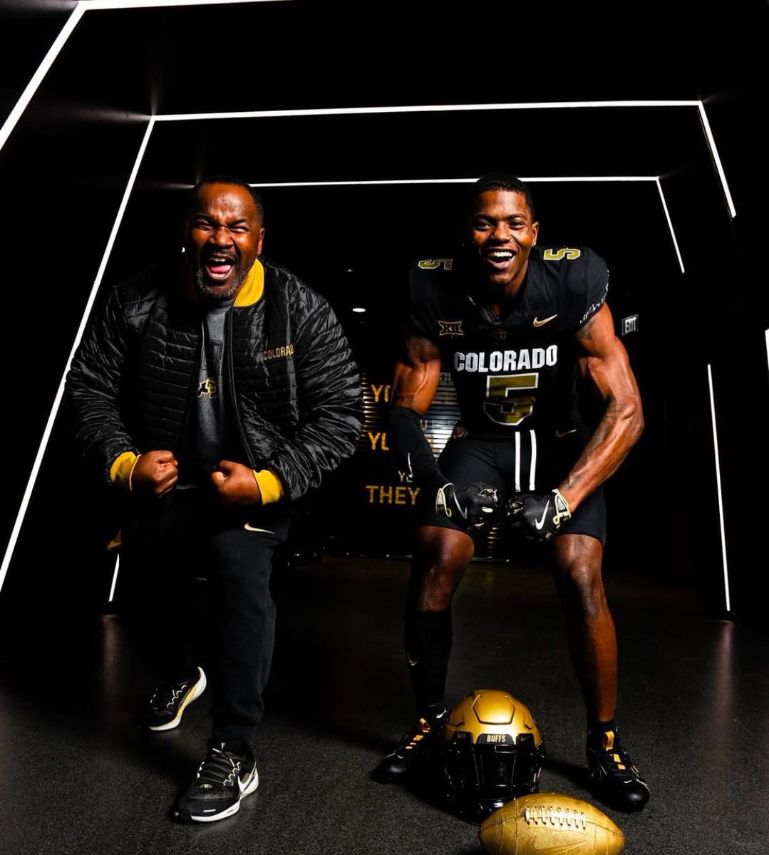 CUaunties's tweet image. Former Jacksonville State Linebacker Reginald Hughes has committed to Colorado! Aunties let’s welcome our newest nephew to Da Herd 🦬 @reginaldh16 

#SkoBuffs #WeRecruiting #SlideCU #UpDaSko #CUaunties #ColoradoFootball #AnotherOne