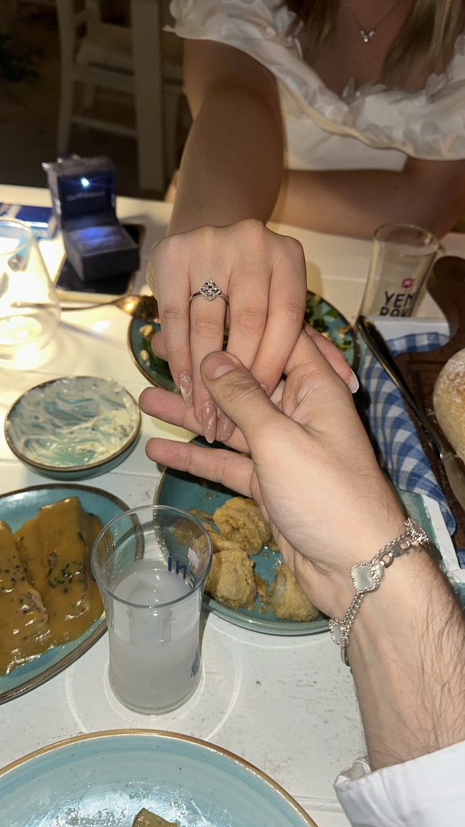 Mrtmericc's tweet photo. She Said yes 🥳🤍 https://t.co/cQDUQqDR7L