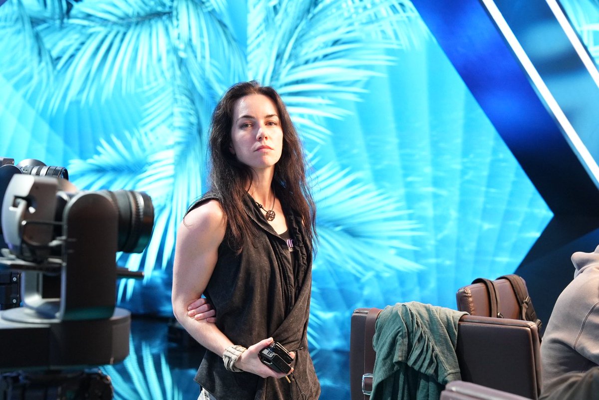 🇬🇧 Liv Boeree - the LAST WOMAN Standing as we head into Day 4!💪 #WSOP #SuperMainEvent #wsopPARADISE