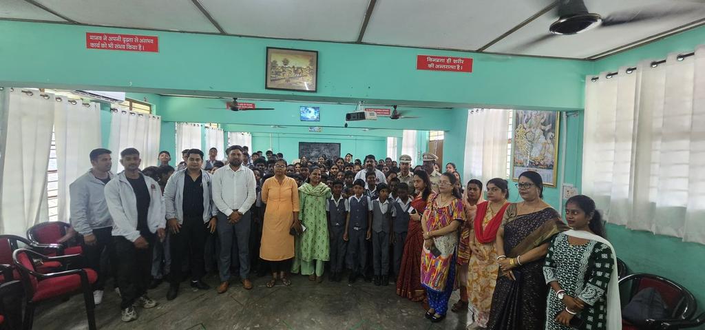 prayas_jac's tweet photo. Awareness campaigns are in full swing in Andaman
#childmarriage #pocso #hutbay @AndamanPolice @HutBay_Police @Andaman_Admin https://t.co/ewkml6bNBh