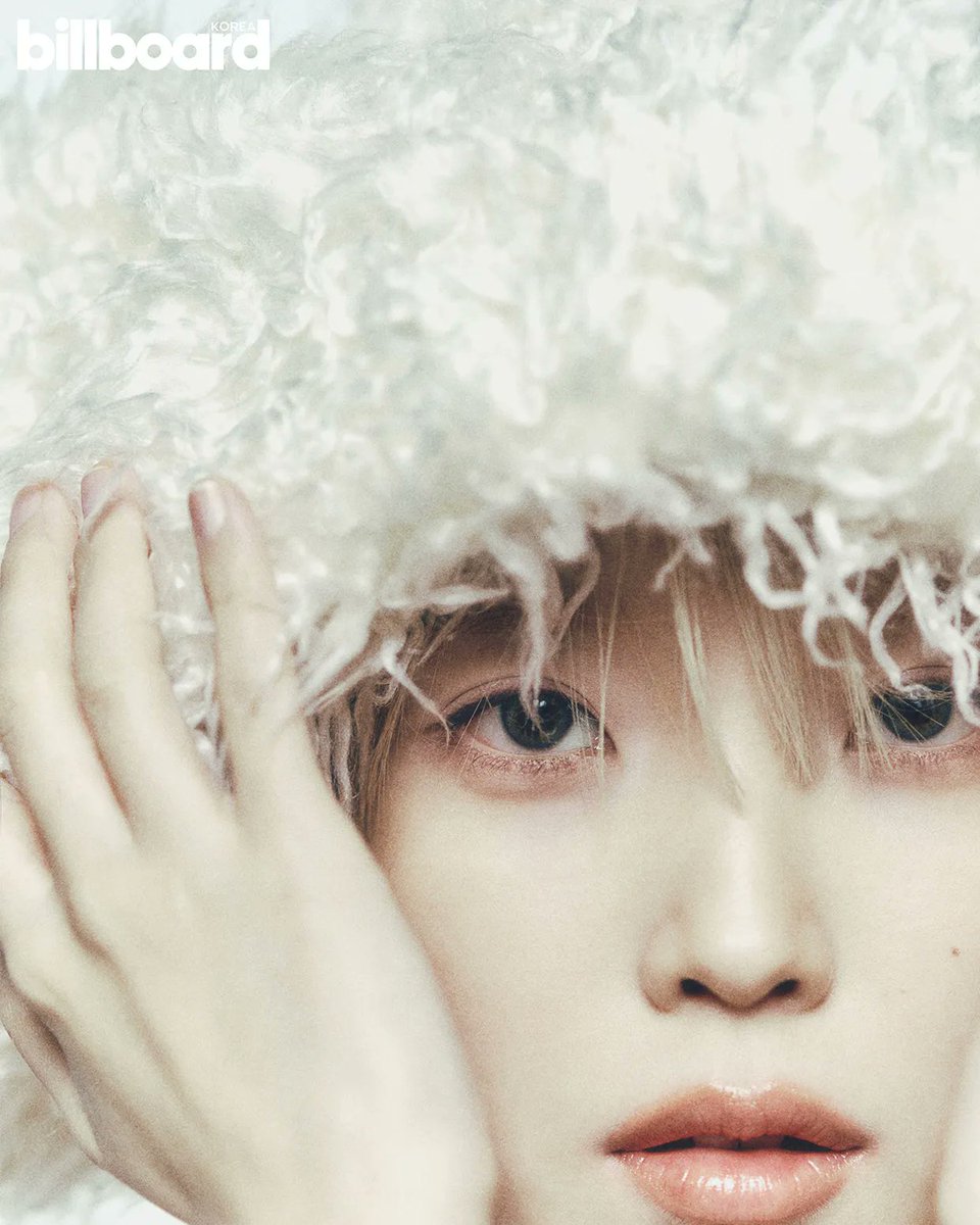 #IU opens up in candid cover story on Billboard Korea's first-ever Global No.1's series and talks about being a Solo Act in Korea, her strong bond with fans, her cross-generational appeal and how she's much more open to working with global artists! 👏🌟🥇🇰🇷📰🌎1⃣s🔥👑💛

Read the