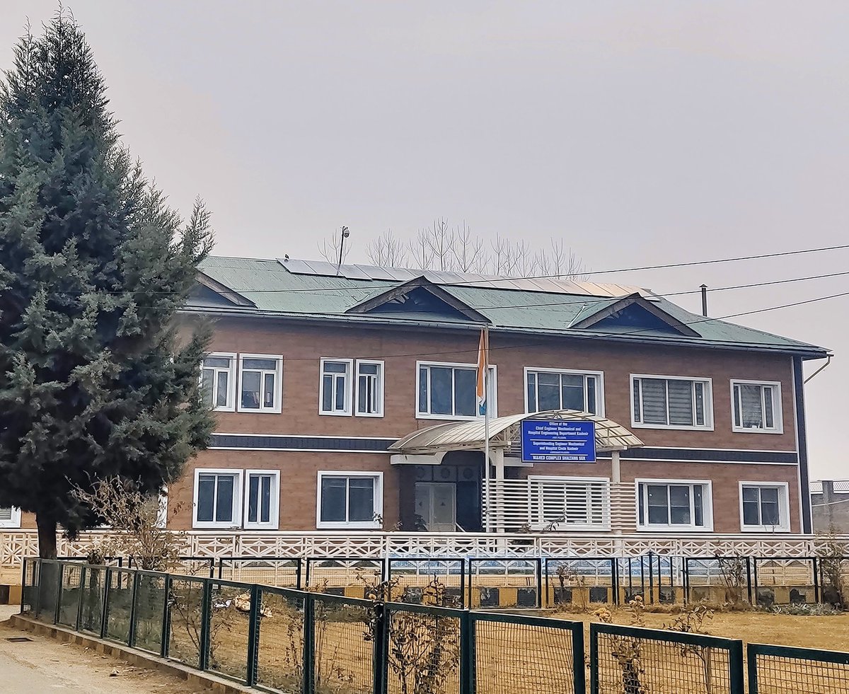 JavidBazila's tweet photo. Joined as AO Chief Engineer, Mechanical and Hospital Engineering Department, Kashmir.
#MHED #Bazila_Javid #JKAS #Accounts_Services https://t.co/EQE00HdkSQ