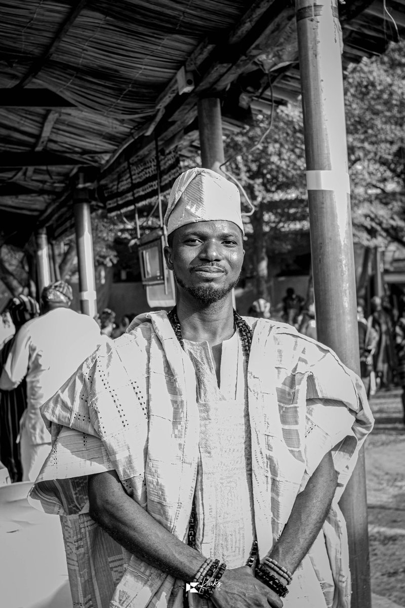 ayomide_kaka's tweet photo. It's a great pleasure having you on my lens ๐ธ @arojinle1 ๐ฅ๐ฅ
.
.
๐ธ @ayomide_kaka
#YorubaParty #kakstudio #Trending https://t.co/y23mArPM67