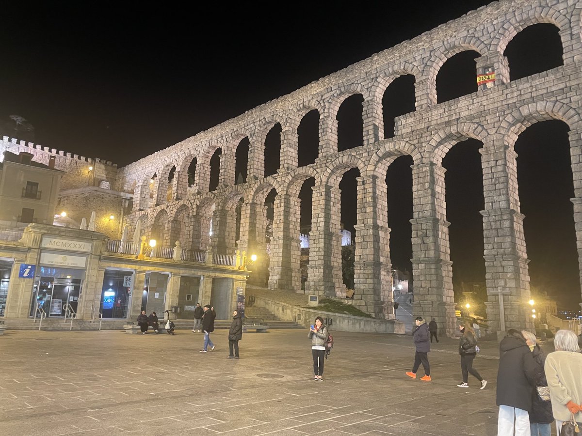 The food, architecture and wine are just a few examples of the delights of being in #Segovia #Spain
