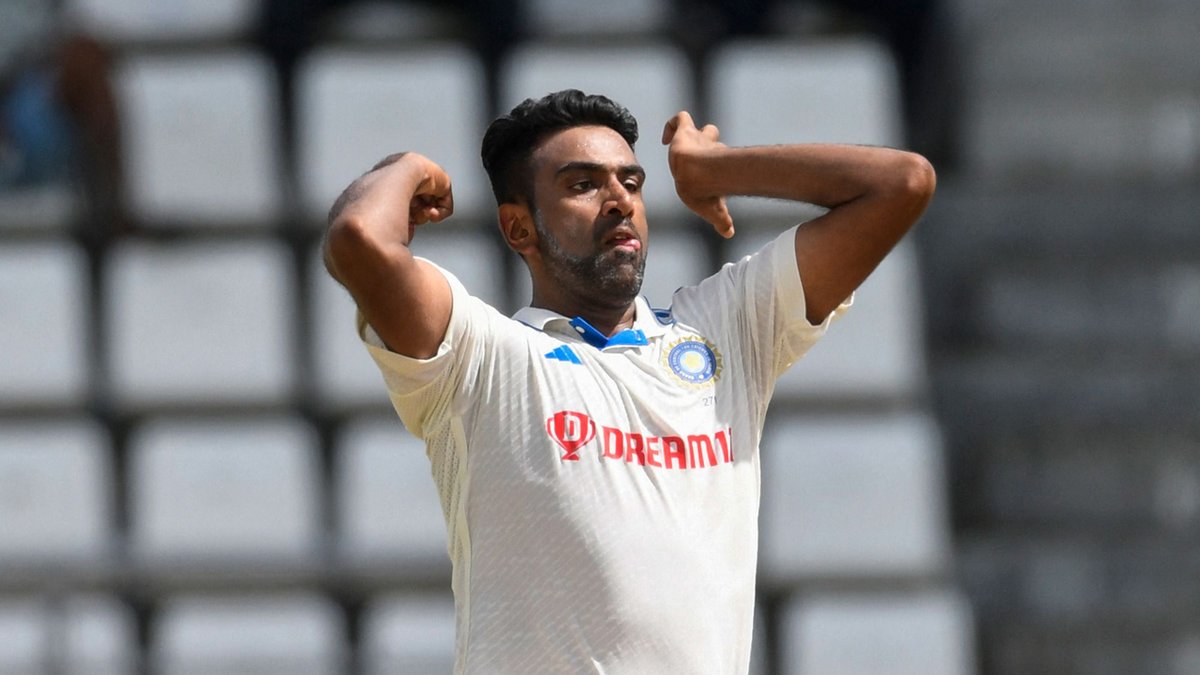 toisports's tweet photo. BREAKING NEWS

India's ace off-spinner Ravichandran Ashwin announces retirement from international cricket with immediate effect

#AUSvIND #INDvAUS #RavichandranAshwin #Ashwin 

LIVE: https://t.co/4KQSld8ZOx https://t.co/ZL7WionACp