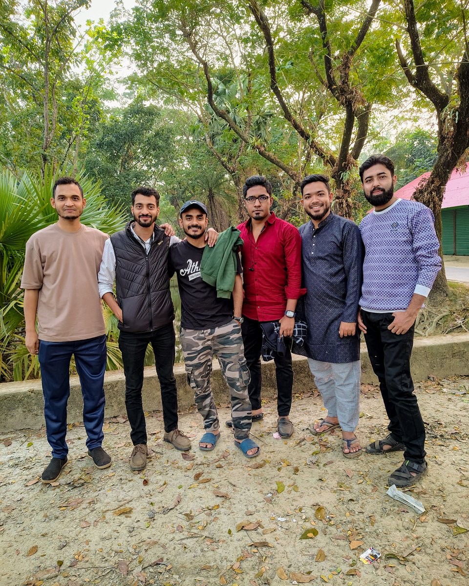 forhad_arf's tweet photo. শীতের হাওয়া গায়ে লাগাই 😅

📍 নোয়াখালী 💖 https://t.co/jH0D87i7ec