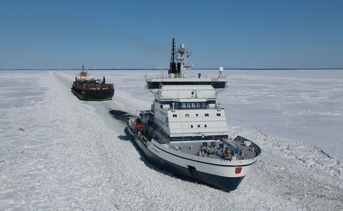 Arctia's icebreaker Kontio will depart from Katajanokka, Helsinki, on Thursday, December 19th, 2024, as the first icebreaker for this winter. Kontio will head to the Bothnian Bay to the Tornio, Kemi and Oulu areas. Read more lnkd.in/dZnsjEwY