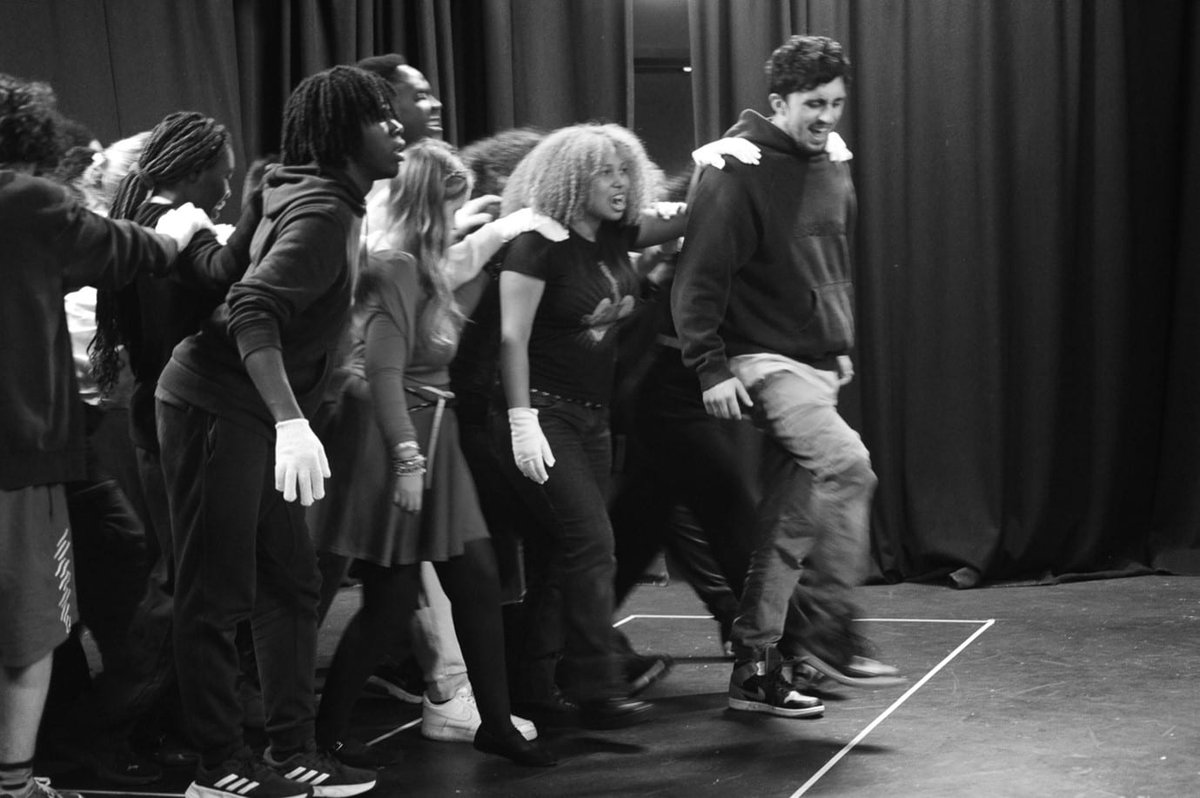 🚀 Ancient drama, modern learning!🏛️<a href="/GrandLat/">UCL Greek and Latin</a>
What can Aristophanes’ Peace teach us about creativity, collaboration, and making the Humanities come alive? Find out how a multilingual, practice-based workshop reimagined this classic comedy
blogs.ucl.ac.uk/che/2024/12/18…