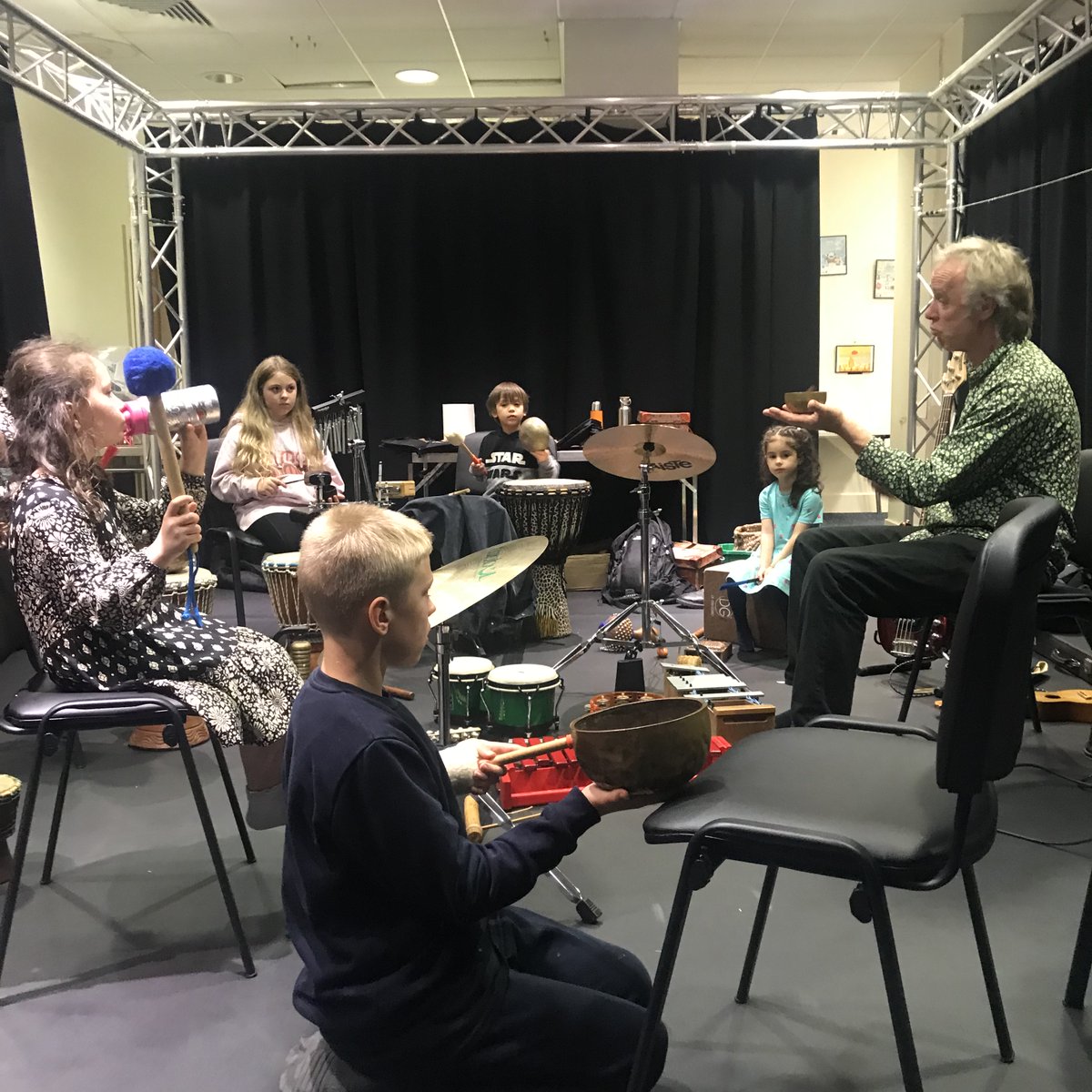 We're running 4 days of free performing arts sessions over the holidays for 5-9 yr olds, for Big Norfolk Holiday Fun, for pupils who are eligible for free school meals. Hot meal incl in each 4 hr session. Come and celebrate the new year with us! Book here: shorturl.at/gKeYl