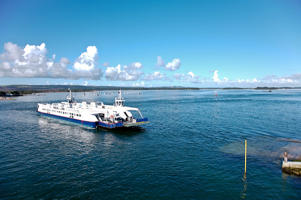 Sandbanks Ferry tweet media