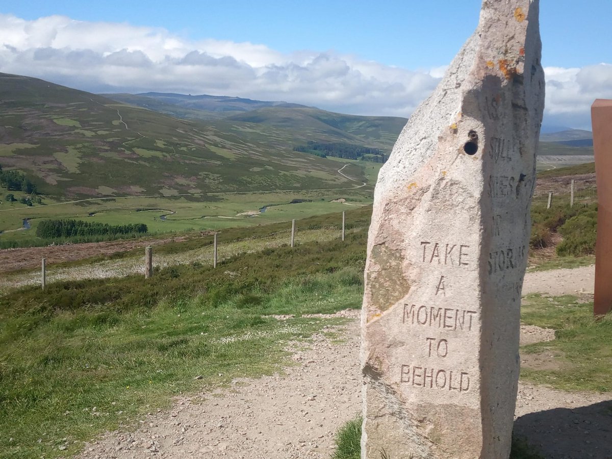 A cringey title? 'Geomorphology - take a moment to behold'. #BSGAC24 <a href="/BSG_Geomorph/">BSG Geomorphology</a>