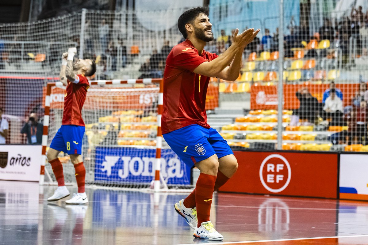 ElPozo Murcia Costa Cรกlida FS (@elpozomurcia_fs) on Twitter photo โช๐ด๐ช๐ธ <a href="/RicardoMayor11/">Ricardo Mayor</a> y Esteban brillan en la <a href="/SEFutbol/">Selecciรณn Espaรฑola Masculina de Fรบtbol</a>
โ
0-9 ante Suiza
โฝโฝ <a href="/RicardoMayor11/">Ricardo Mayor</a>
โฝโฝ Esteban
โ
6-1 Bosnia
โฝ Esteban
๐ Maรฑana se incorporan al equipo
๐ธ <a href="/SEFutbol/">Selecciรณn Espaรฑola Masculina de Fรบtbol</a>
#OrgullodeloNuestro โช๐ด๐ช๐ธ <a href="/RicardoMayor11/">Ricardo Mayor</a> y Esteban brillan en la <a href="/SEFutbol/">Selecciรณn Espaรฑola Masculina de Fรบtbol</a>
โ
0-9 ante Suiza
โฝโฝ <a href="/RicardoMayor11/">Ricardo Mayor</a>
โฝโฝ Esteban
โ
6-1 Bosnia
โฝ Esteban
๐ Maรฑana se incorporan al equipo
๐ธ <a href="/SEFutbol/">Selecciรณn Espaรฑola Masculina de Fรบtbol</a>
#OrgullodeloNuestro