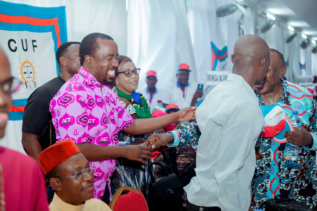 TCDemokrasia's tweet photo. Leo tarehe 18 Desemba, wajumbe kutoka Kituo cha Demokrasia Tanzania (TCD) wamehudhuria Mkutano Mkuu wa Chama cha Wananchi (CUF). TCD imepokea cheti cha kutambua mchango wake katika kukuza demokrasia nchini. 

Tunatoa shukrani za dhati kwa uongozi wa CUF kwa heshima hii. https://t.co/o7sLAnaHrE