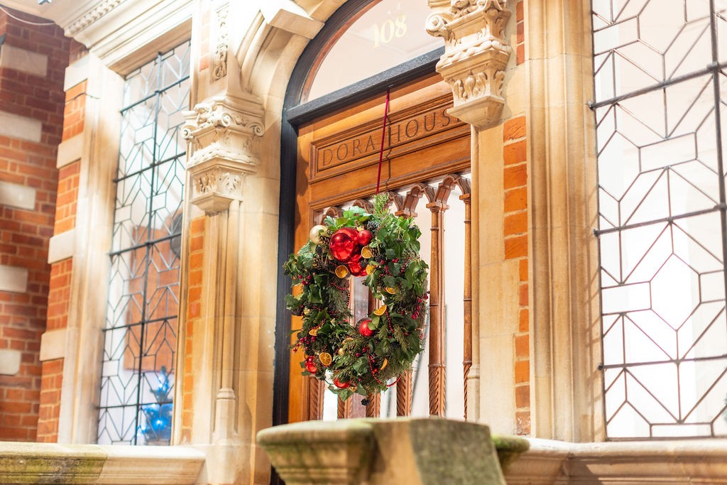 As 2024 draws to a close, we wish you a Merry Christmas 🎄 and look forward to seeing you in the New Year 🎉.

sculptors.org.uk

📸 by Mike Glyde Photography