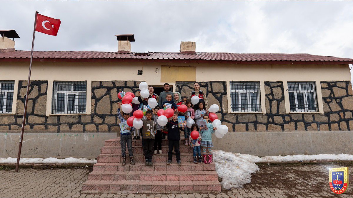 T.C. Jandarma Gn. K tweet media