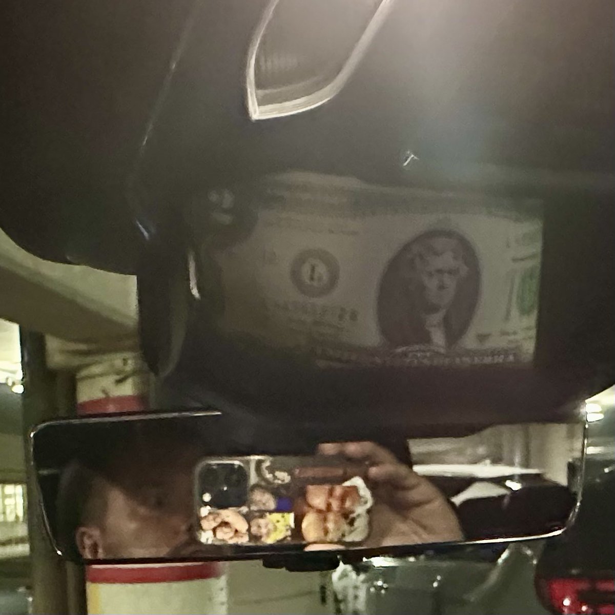 MAKE SOMEONE’S DAY

#Rentalcar return mirror locked and loaded. Ready to go.  Never forget you have limitless opportunities every dayto take a sec and make somebody #smile. #2dollarbill not required. #14sleeves #Avis #bekind #spreadlove #surprise