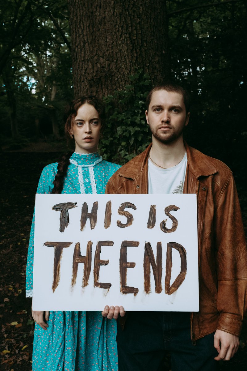News: 855-FOR-TRUTH, an end of the world love story  will premiere at The Hope Theatre next year.

chloenelkinconsulting.com/news/855-for-t…

#855fortruth