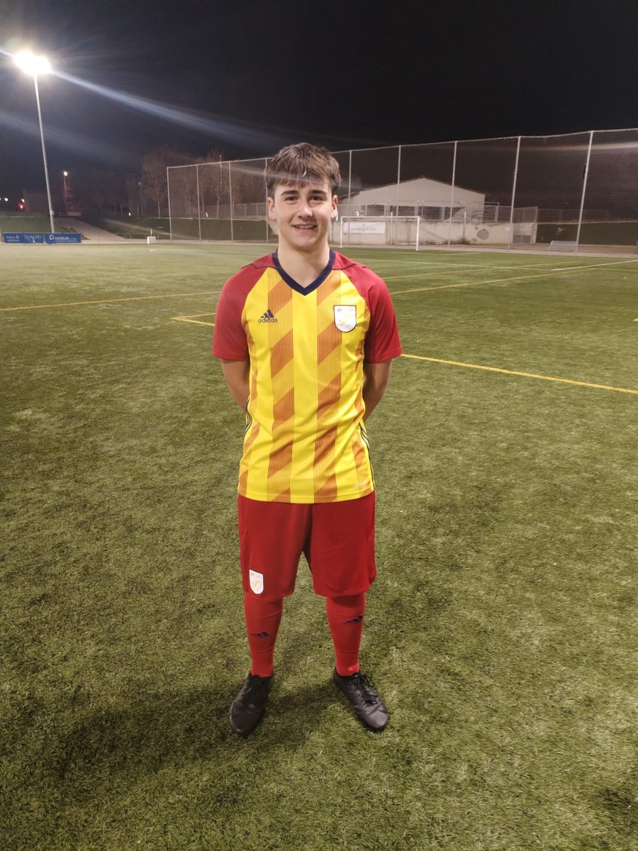 🔴🔵 CADET "A"
🔵🔴

El Jaume Dalmau va participar ahir d'un entrenament amb la Selecció Catalana '16 per la que havia estat convocat.

Enhorabona Jaume !

#CEMCadA